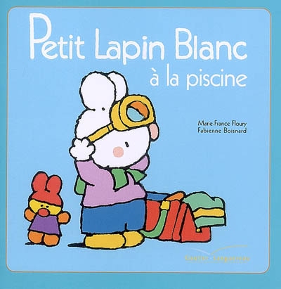Petit lapin blanc a la piscine