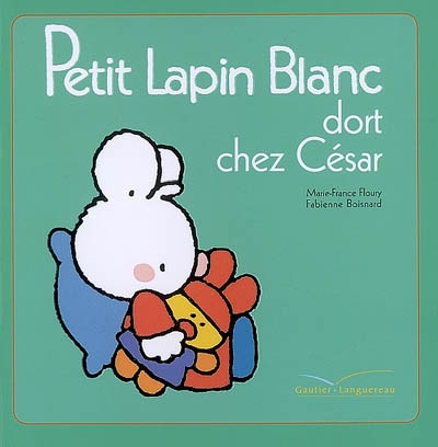Petit lapin blanc dort chez cesar