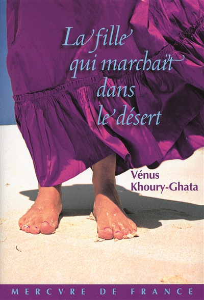 La fille qui marchait dans le desert