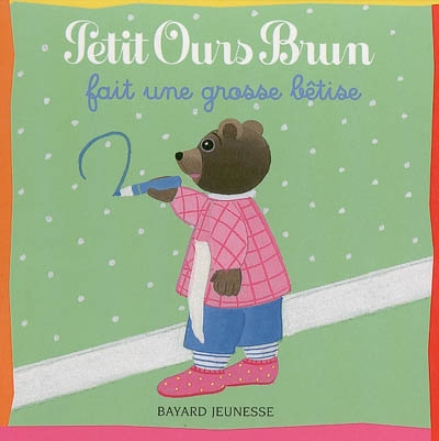 Petit ours brun fait une grosse betise