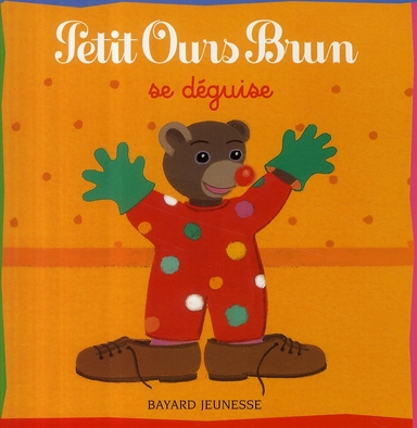 Petit ours brun se deguise
