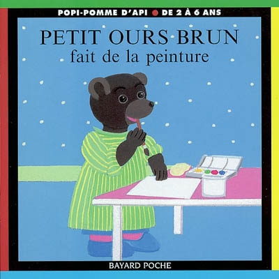Petit ours brun fait de la peinture