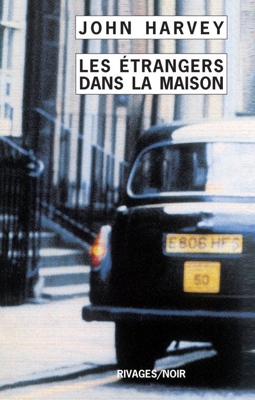 Les etrangers dans la maison