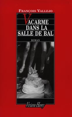 Vacarme dans la salle de bal